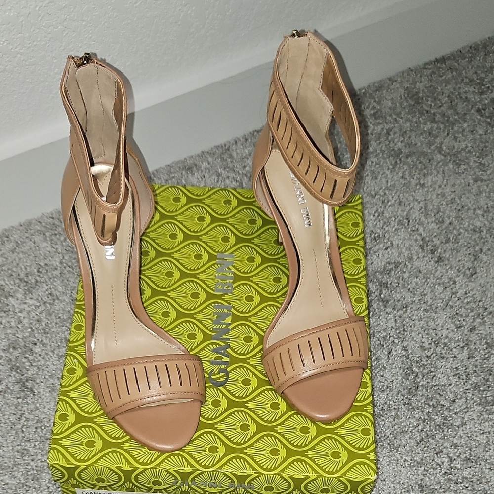 Gianni Bini Tan Women's Sandals